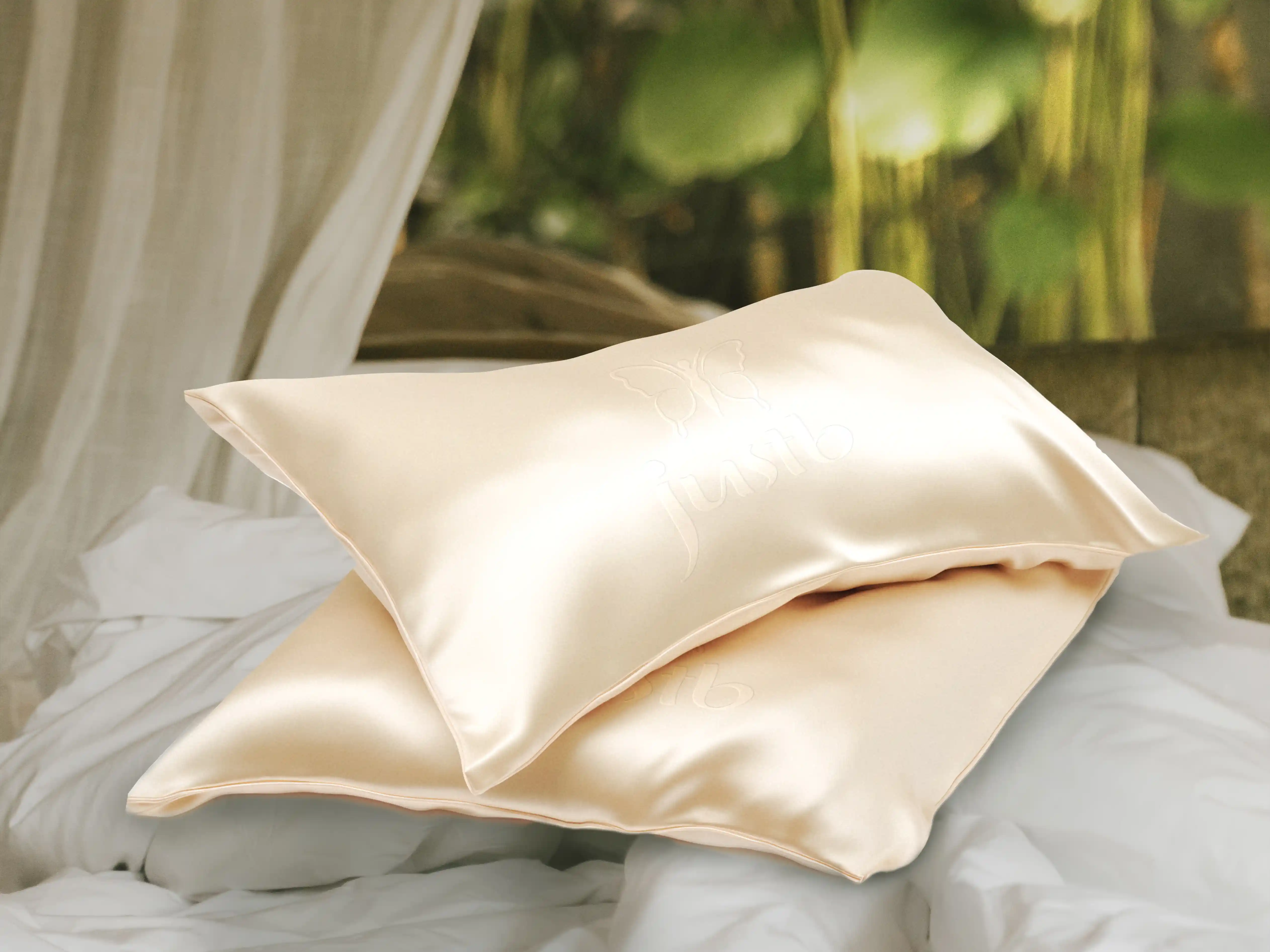justb™ Luxe Pillowcase